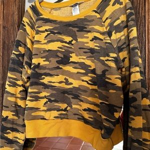 Hardtail Forever Camo crewneck sweat top,EUC